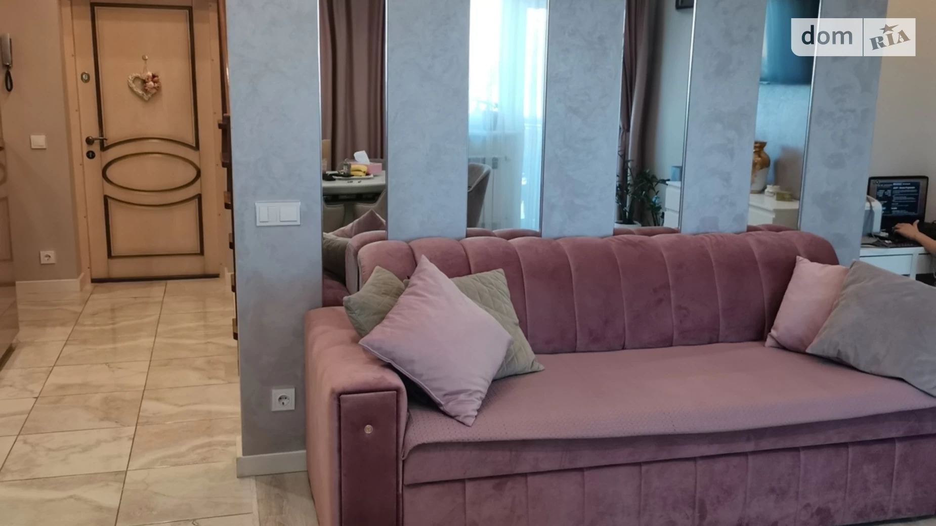 Продается 2-комнатная квартира 102.1 кв. м в Ужгороде, ул. Богомольца, 22 корпус 8 - фото 2