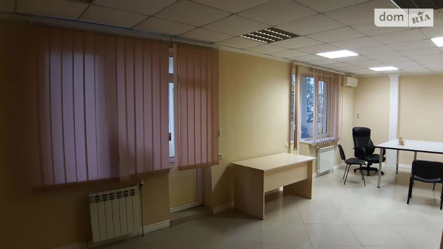 Сдается в аренду офис 86 кв. м в бизнес-центре, цена: 12000 грн - фото 3