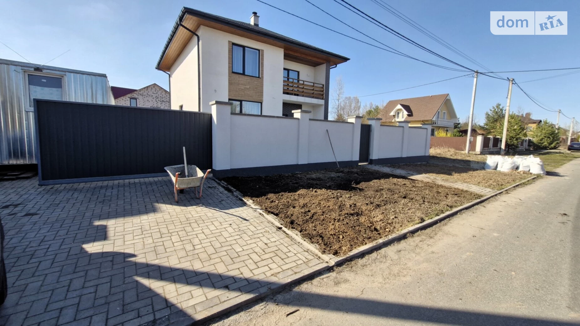 Продается дом на 2 этажа 130 кв. м с садом, цена: 200000 $ - фото 4