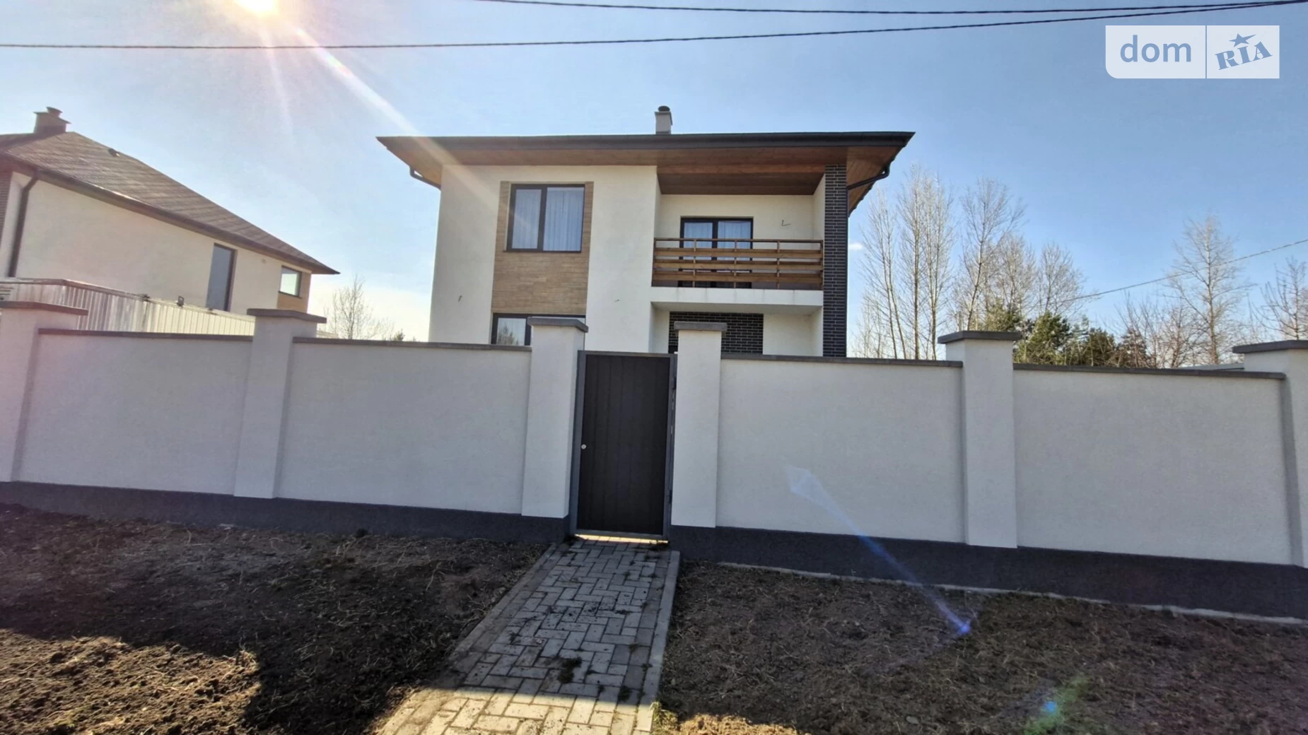 Продается дом на 2 этажа 130 кв. м с бассейном, цена: 200000 $ - фото 4