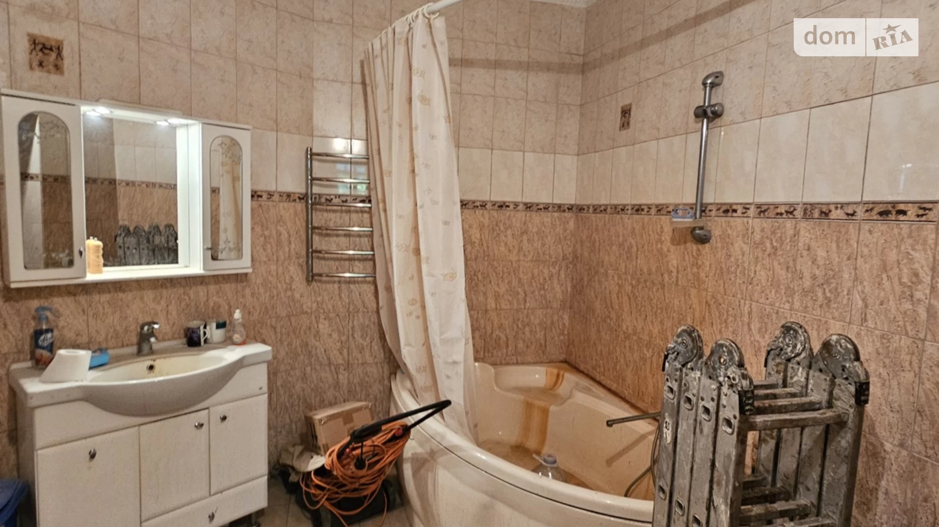 Продается дом на 2 этажа 205 кв. м с баней/сауной, цена: 55000 $ - фото 5