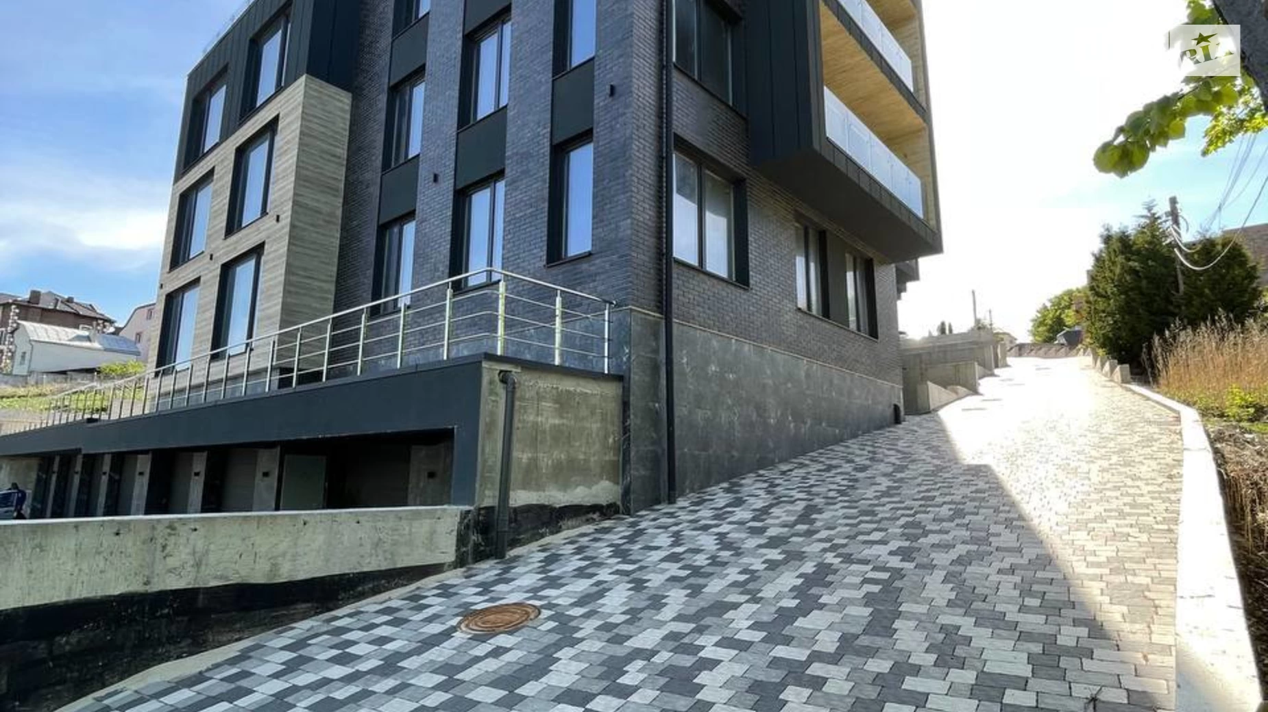 4-комнатная квартира 261.7 кв. м в Тернополе, цена: 267120 $ - фото 3