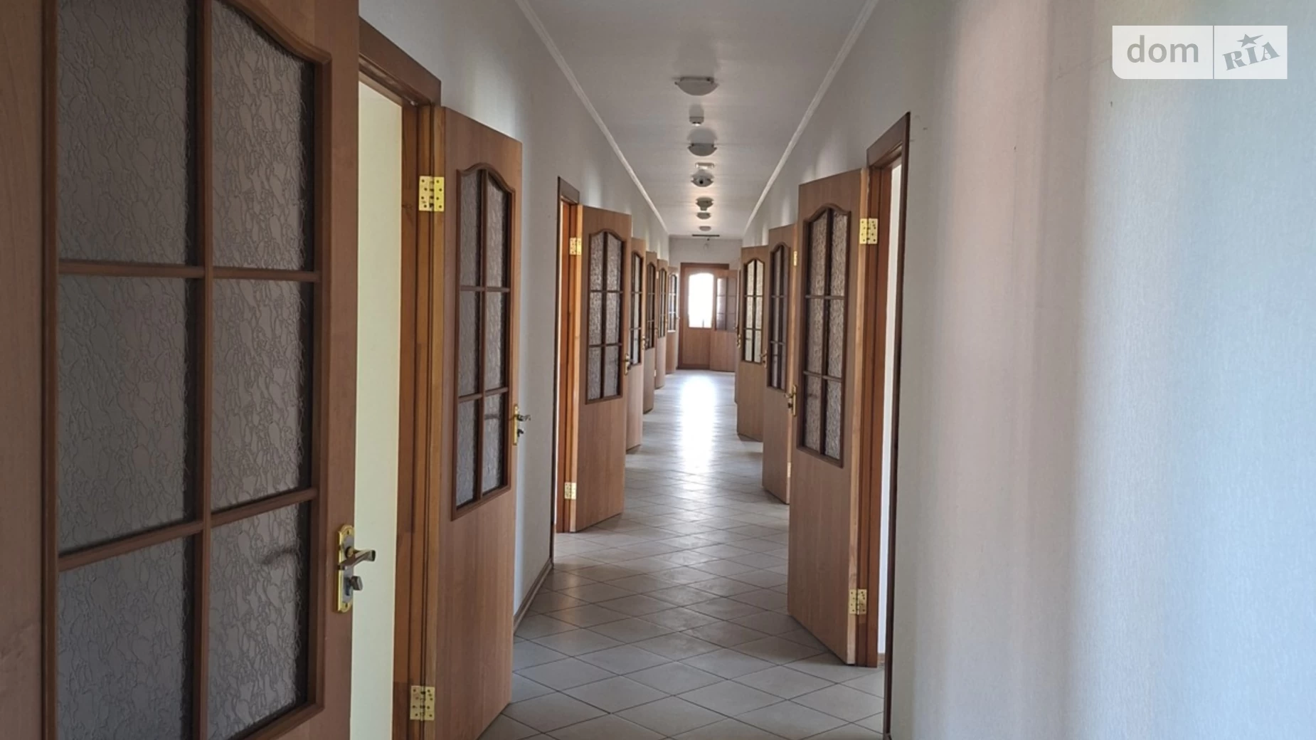 Сдается в аренду офис 296 кв. м в бизнес-центре, цена: 88800 грн - фото 3