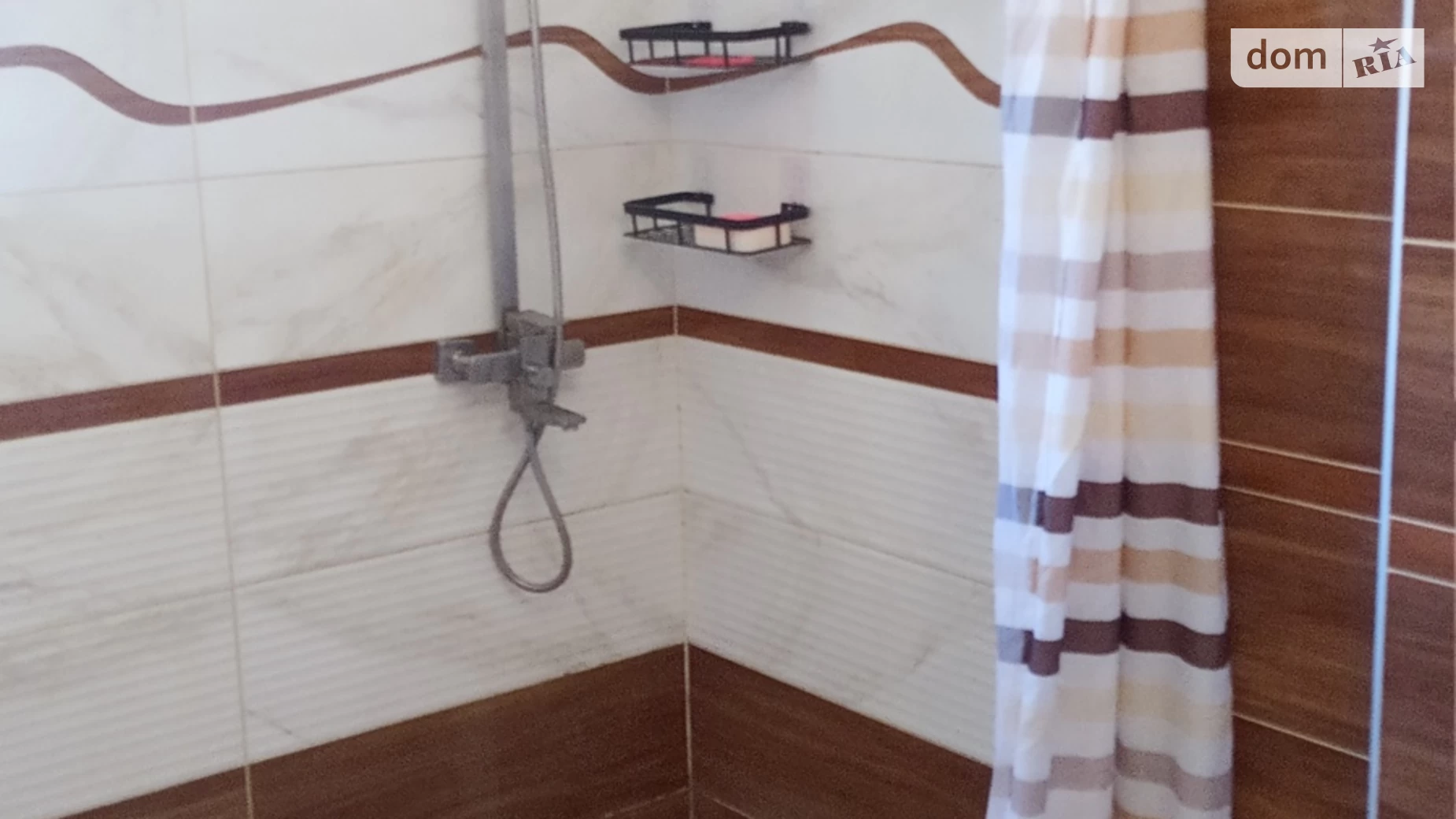 Сдается в оренду частина будинку с басейном, цена: 1000 грн - фото 4