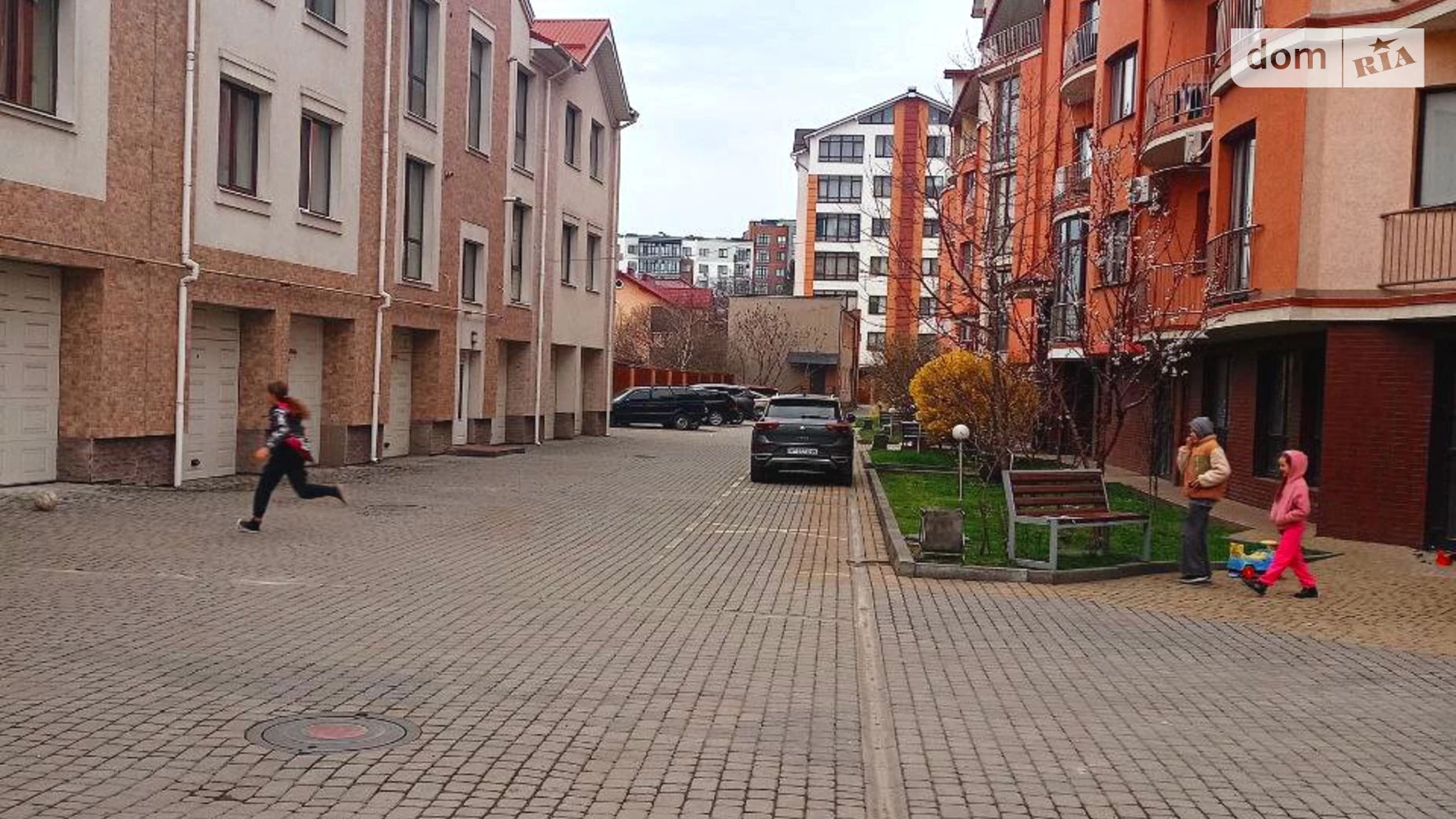 Продається 2-кімнатна квартира 61 кв. м у Івано-Франківську, вул. Кобилянської, 36А - фото 2