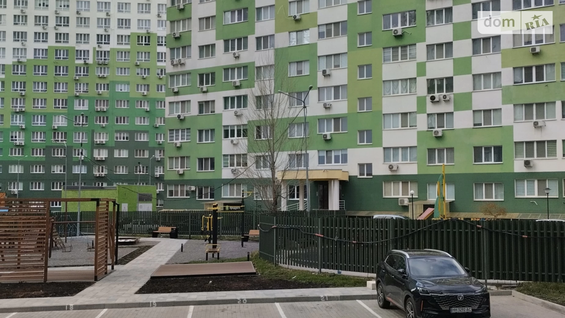 Продается 3-комнатная квартира 108 кв. м в Одессе, ул. Марсельская, 62 корпус 2 - фото 2