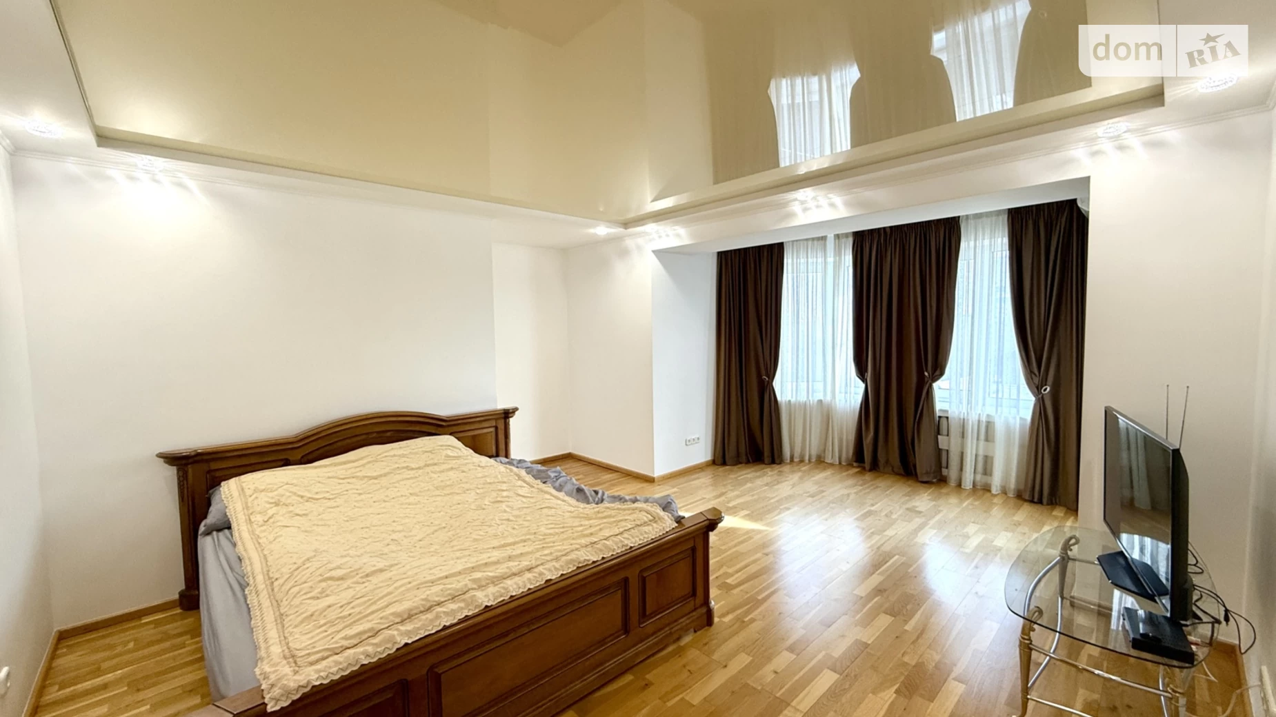 Сдается в аренду 2-комнатная квартира 95.3 кв. м в Черкассах, ул. Хмельницкого Богдана, 52 - фото 4