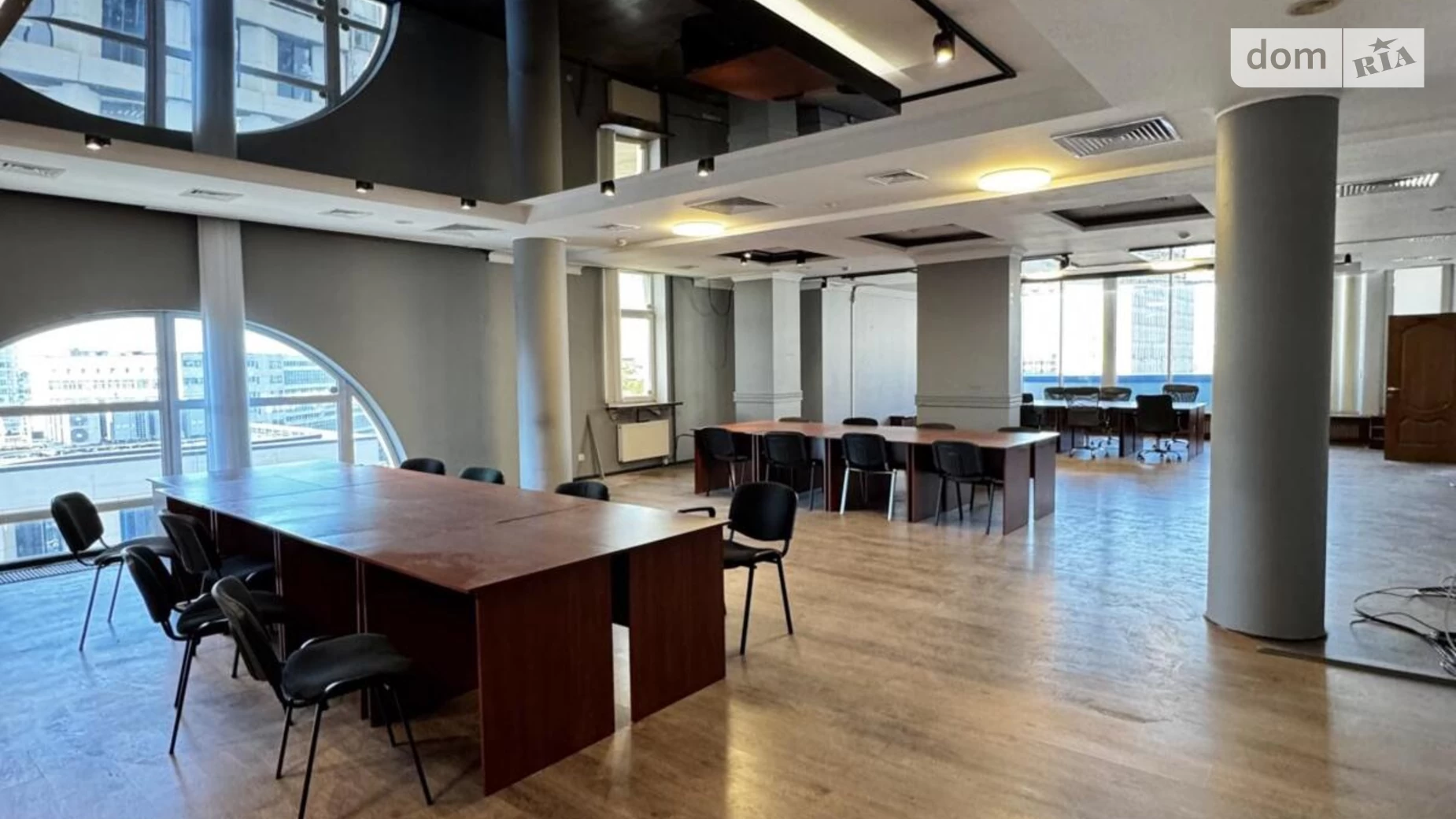 Сдается в аренду офис 420 кв. м в бизнес-центре, цена: 8400 $ - фото 5