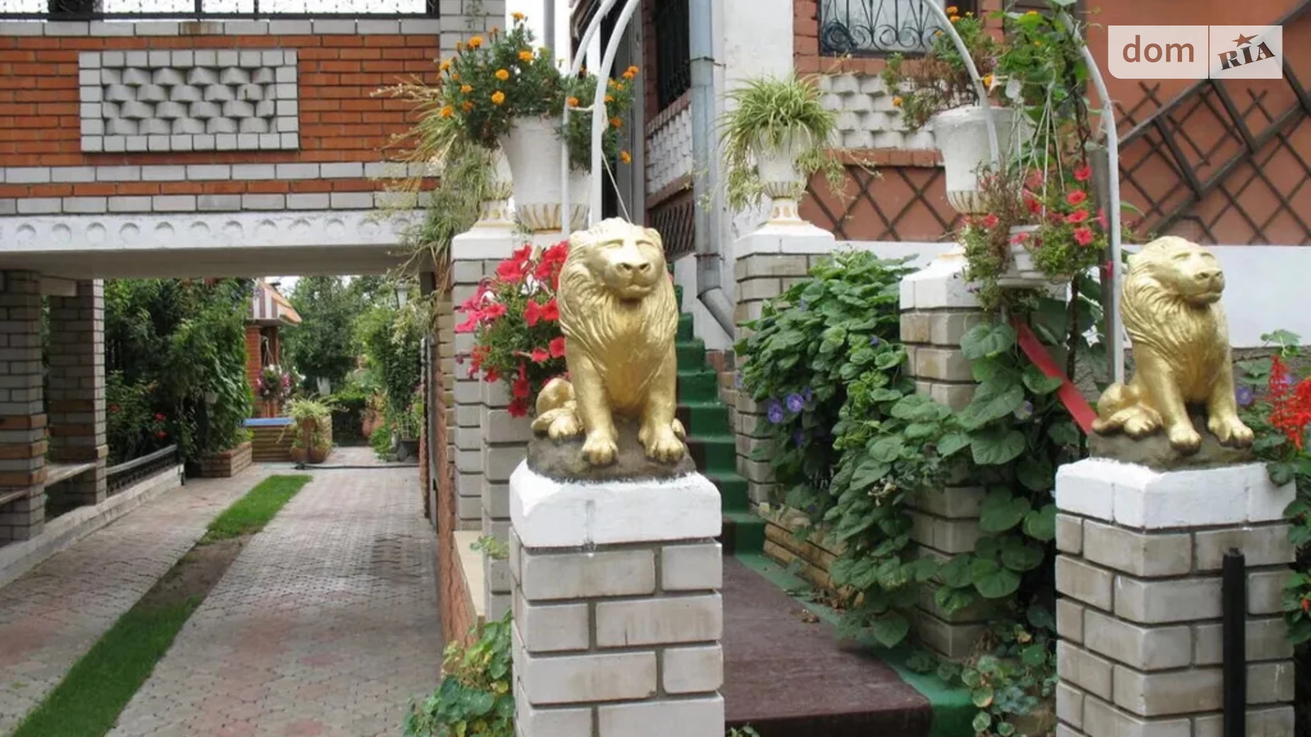 Продается дом на 3 этажа 85 кв. м с верандой, цена: 50000 $ - фото 3