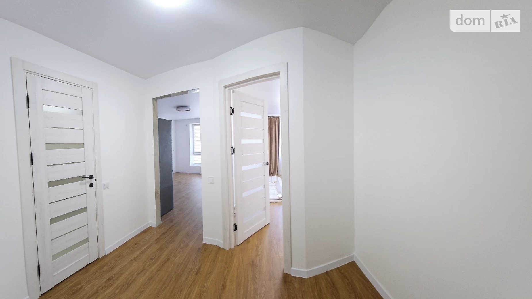 Продается 1-комнатная квартира 41 кв. м в, цена: 59000 $ - фото 2