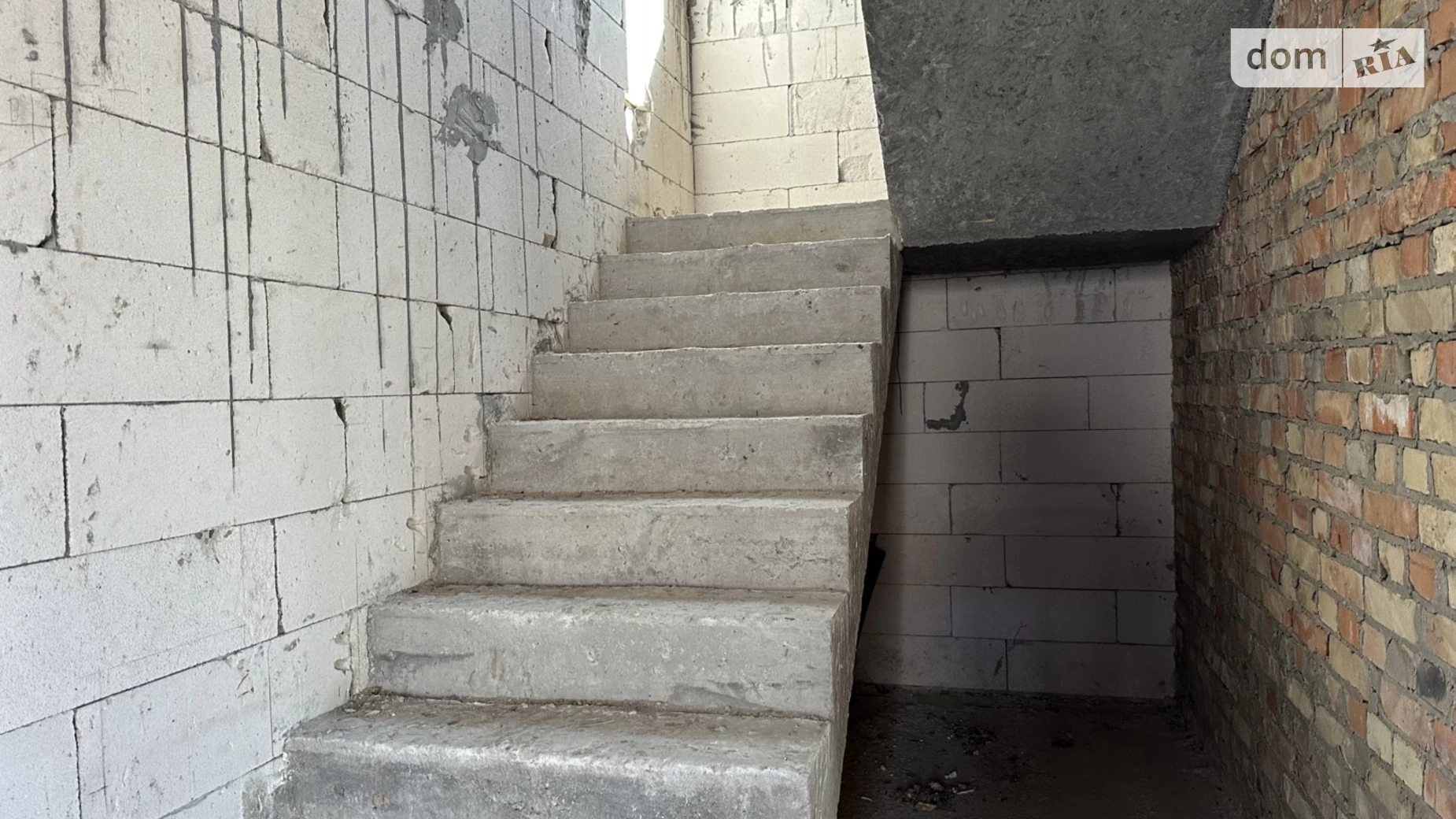 Продается дом на 2 этажа 110 кв. м с балконом, цена: 90000 $ - фото 4