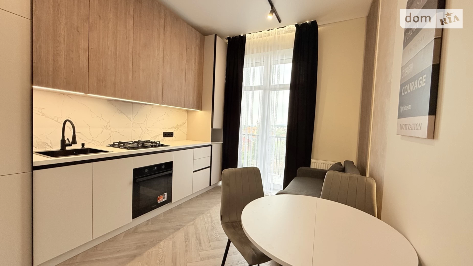 Продається 1-кімнатна квартира 42 кв. м у Ужгороді - фото 3