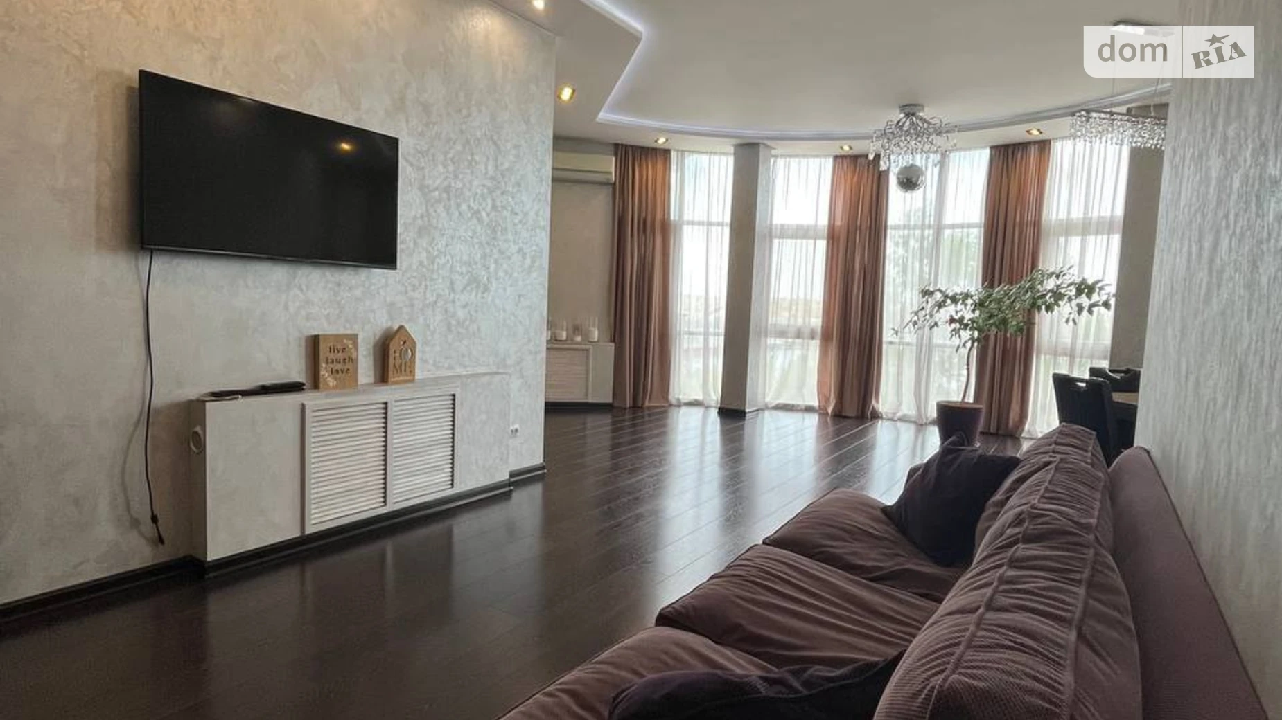 Продается 3-комнатная квартира 140 кв. м в Николаеве, ул. Мостостроителей, 17 - фото 2