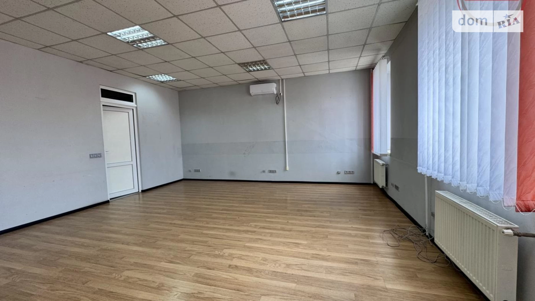 Сдается в аренду офис 57.1 кв. м в бизнес-центре, цена: 28550 грн - фото 5