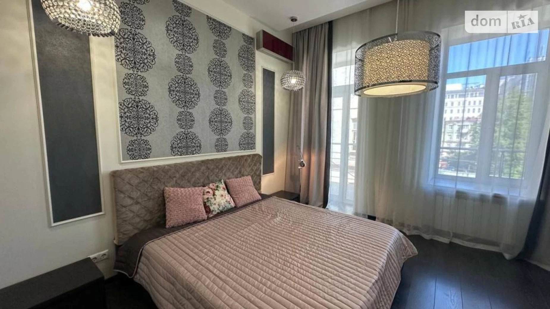 Продается 4-комнатная квартира 115 кв. м в, цена: 390000 $ - фото 2