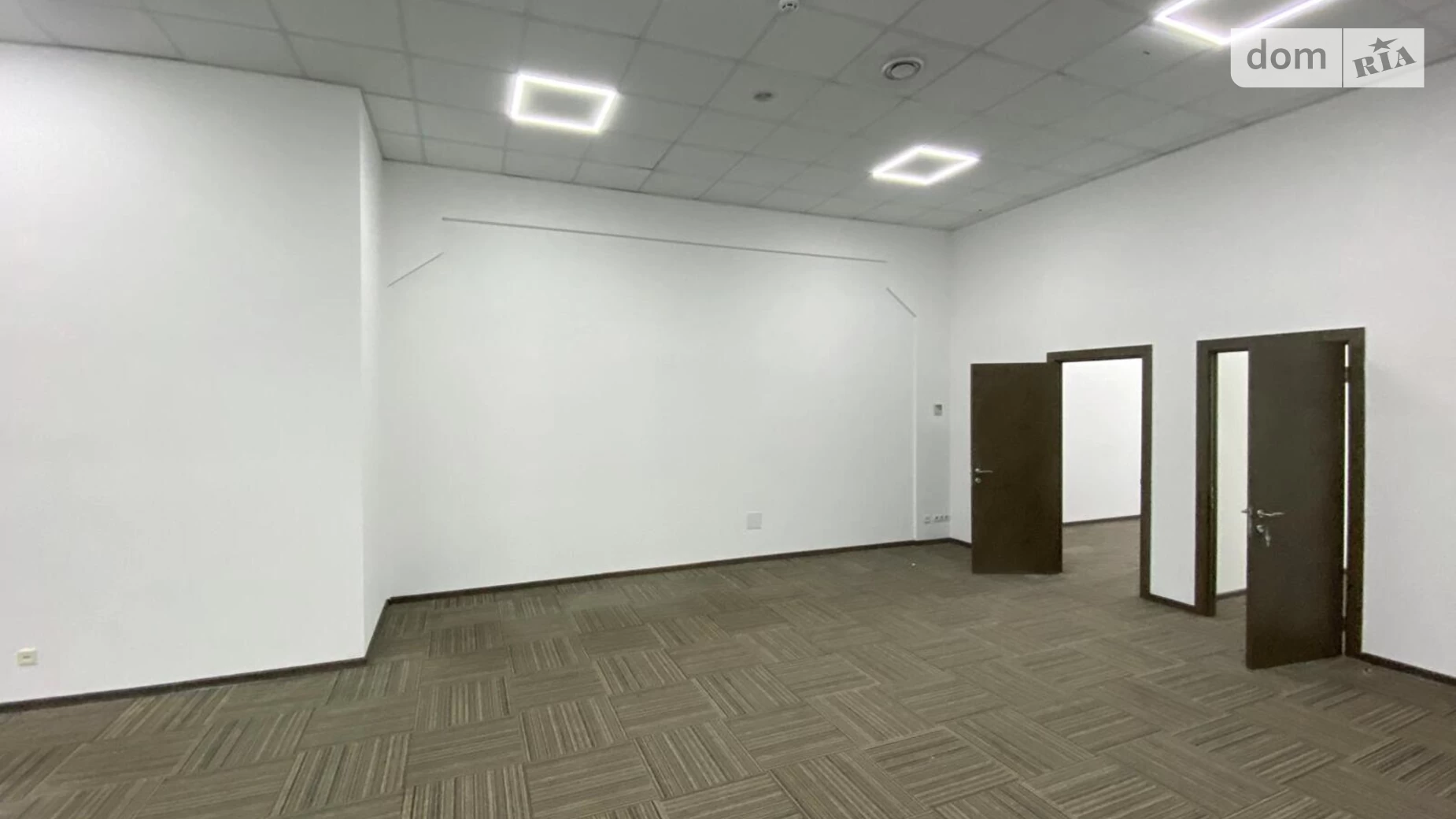 Сдается в аренду офис 610 кв. м в бизнес-центре, цена: 9300 $ - фото 2