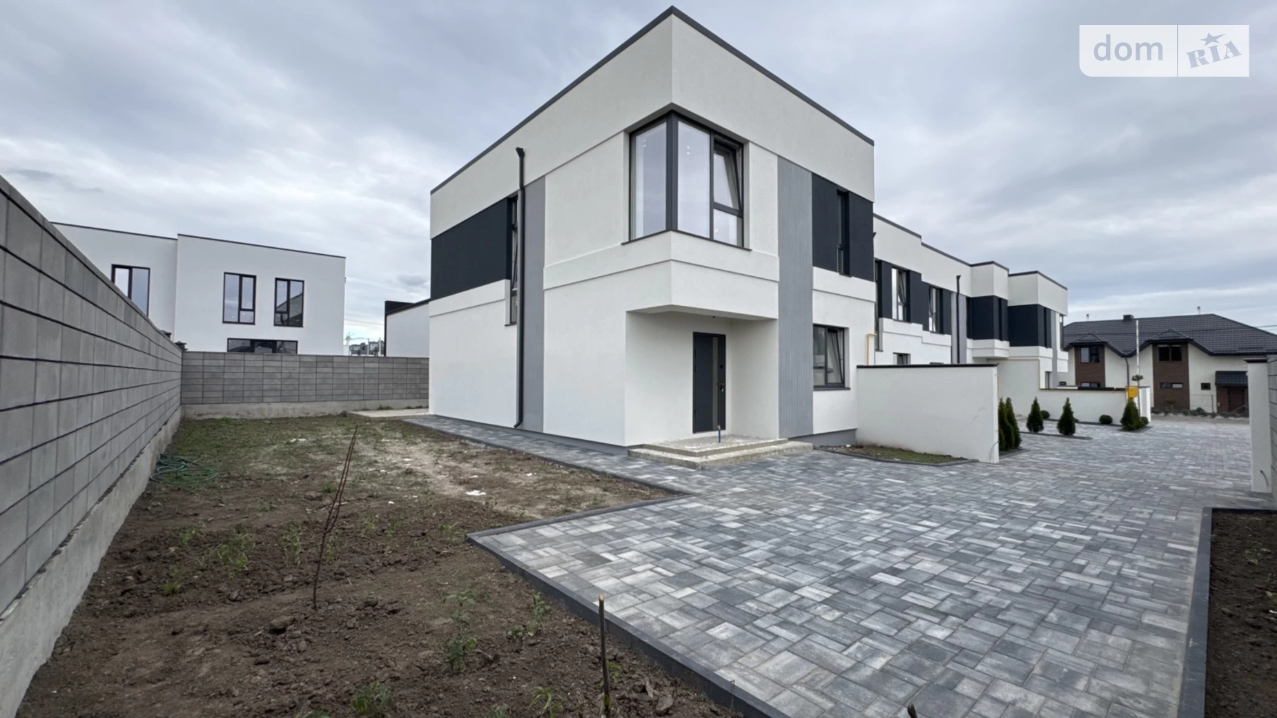 вул. Сергія Голубєва, 20В Південний Рівне, цена: 117000 $ - фото 3