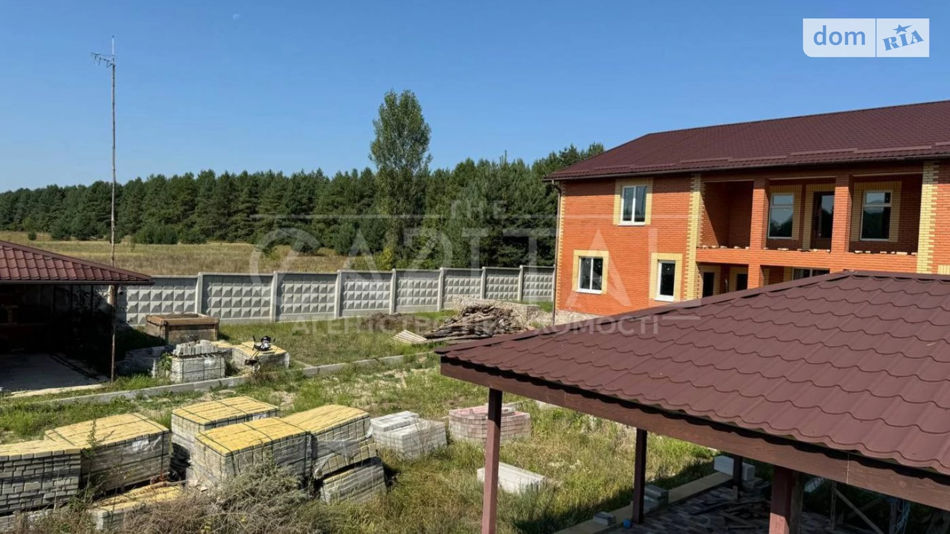 Продается дом на 2 этажа 312.1 кв. м с камином, цена: 140000 $ - фото 2