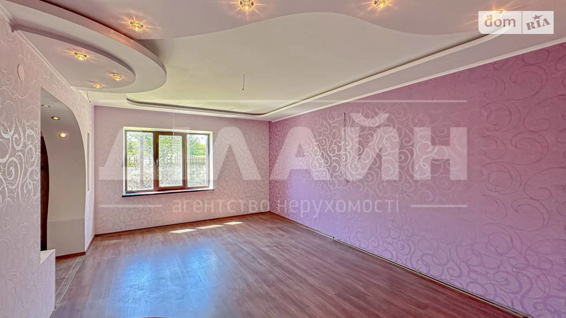 Продается дом на 2 этажа 237.3 кв. м с садом, цена: 85000 $ - фото 4