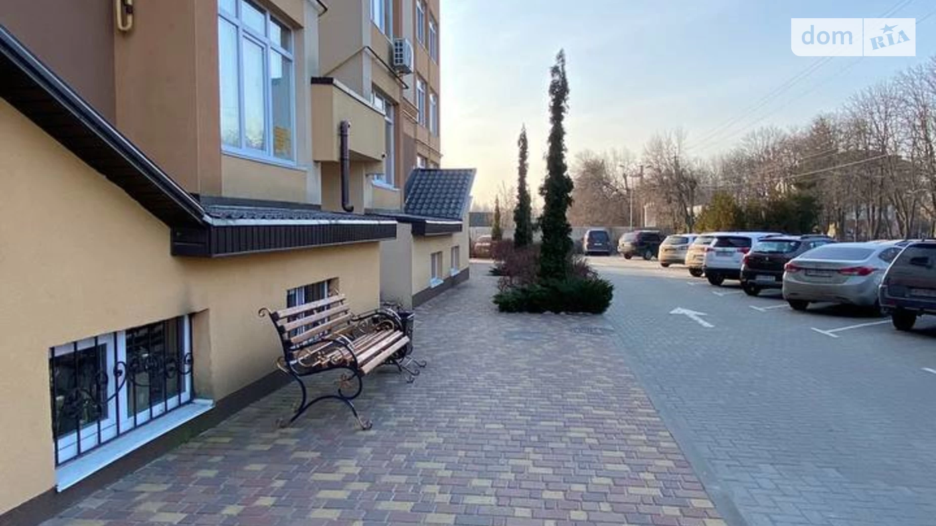 Продается 1-комнатная квартира 50.2 кв. м в Дмитровке, ул. Молодёжная, 12 - фото 2