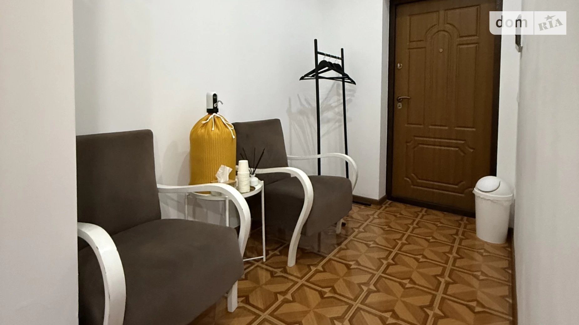 Здається в оренду офіс 70 кв. м в бізнес-центрі, цена: 350 € - фото 2