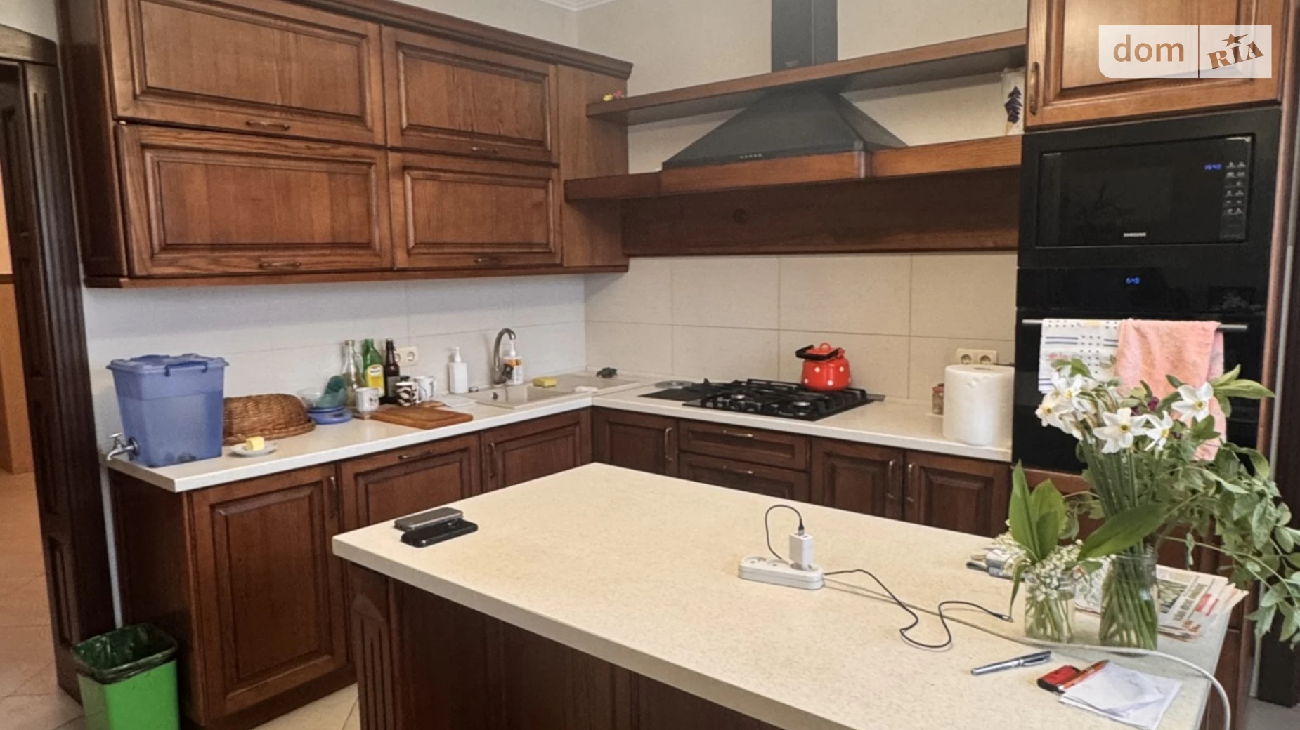 Продается дом на 2 этажа 237.8 кв. м с балконом, цена: 358000 $ - фото 2