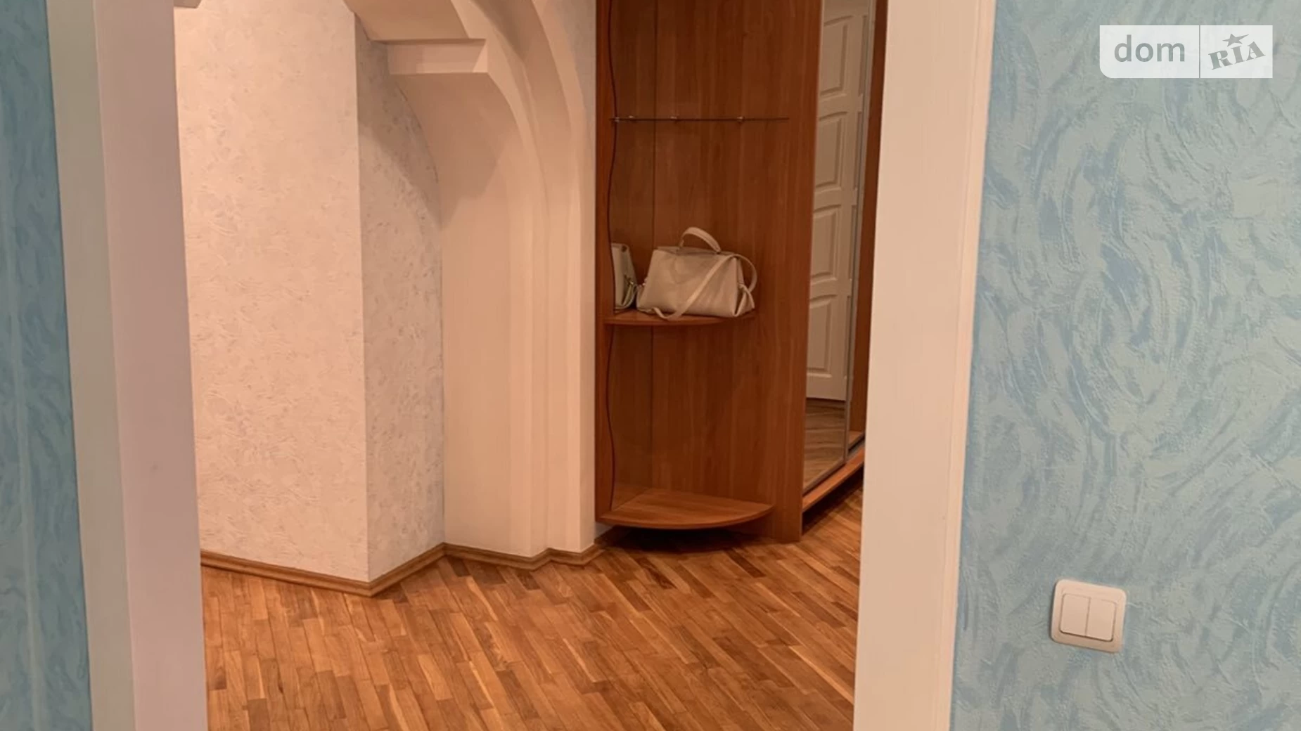 Продается 3-комнатная квартира 108 кв. м в Черкассах, ул. Праведницы Шулежко(Пушкина), 67 - фото 2