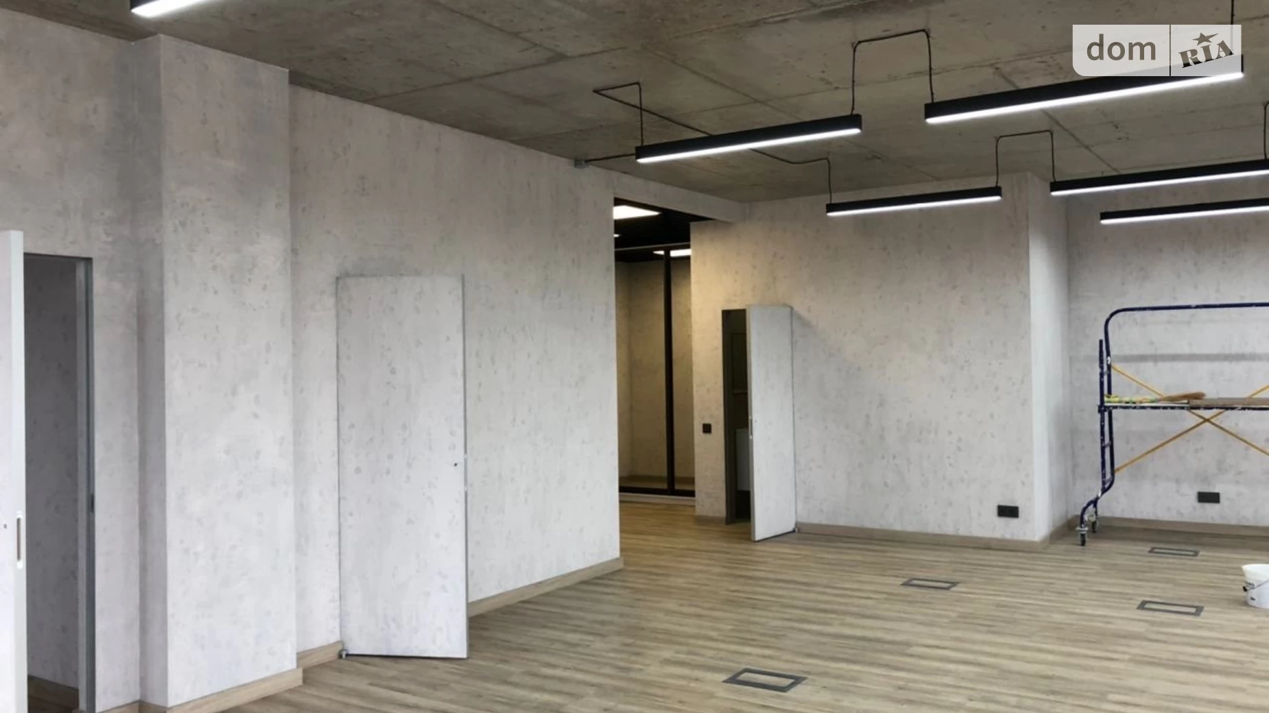 Здається в оренду офіс 118 кв. м в бізнес-центрі, цена: 1800 $ - фото 5