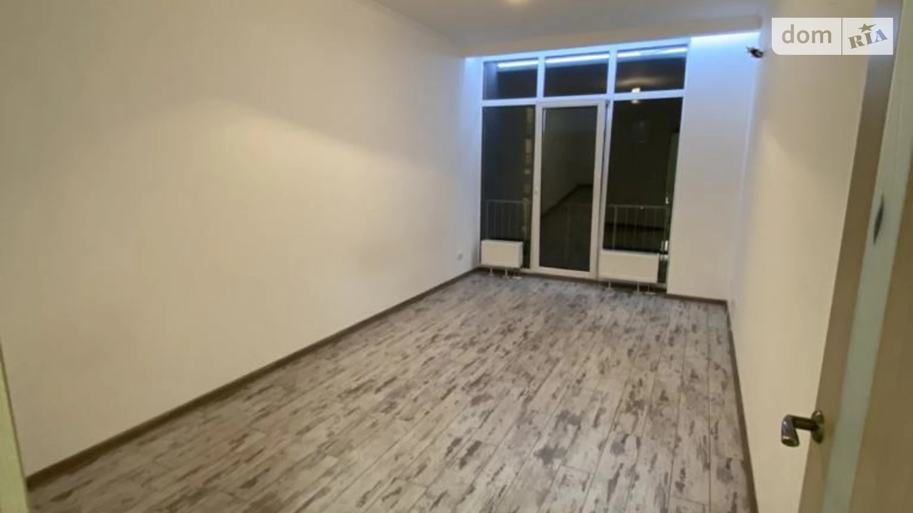 Продается 1-комнатная квартира 39.4 кв. м в Киеве, ул. Регенераторная, 4 - фото 3