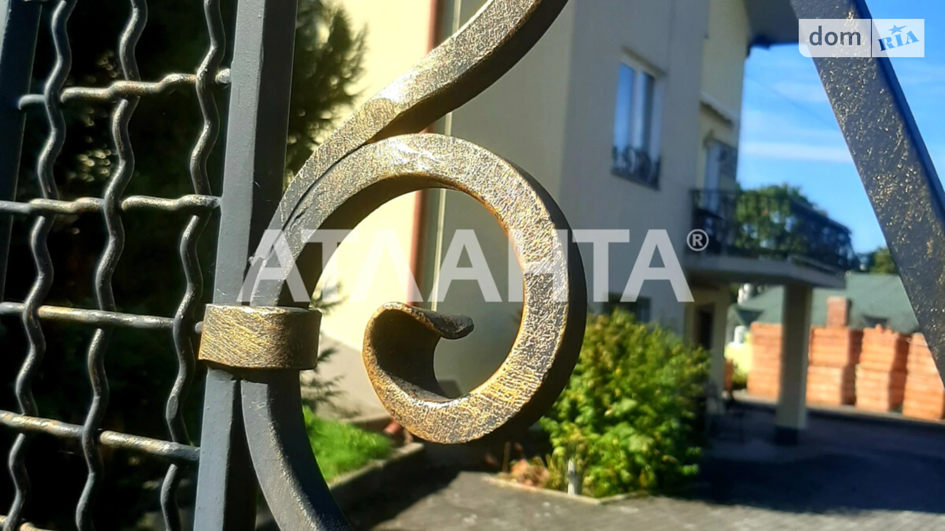 Продается дом на 2 этажа 405 кв. м с бассейном, цена: 320000 $ - фото 3