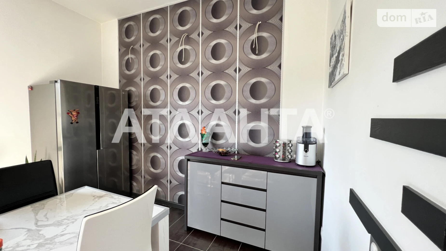 Продается дом на 2 этажа 200 кв. м с камином, цена: 195000 $ - фото 3