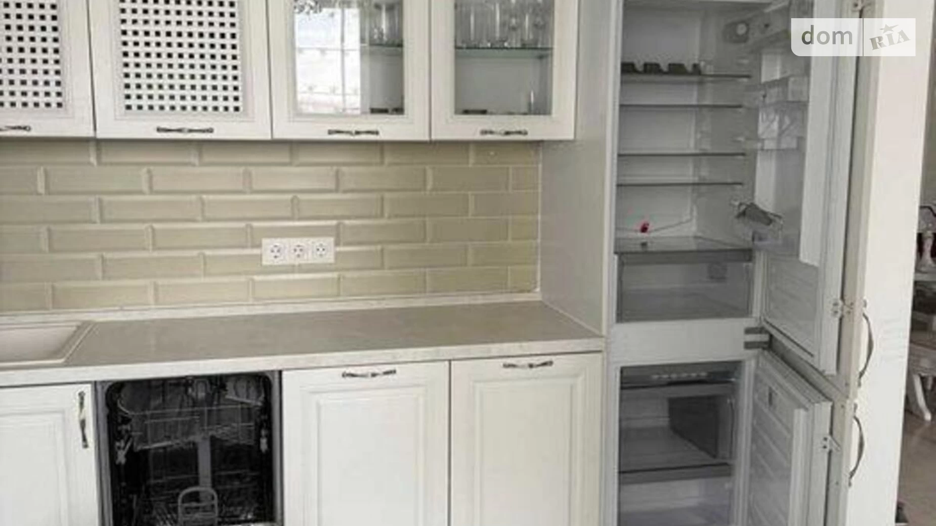 Продається 3-кімнатна квартира 70.7 кв. м у Києві, цена: 123500 $ - фото 2
