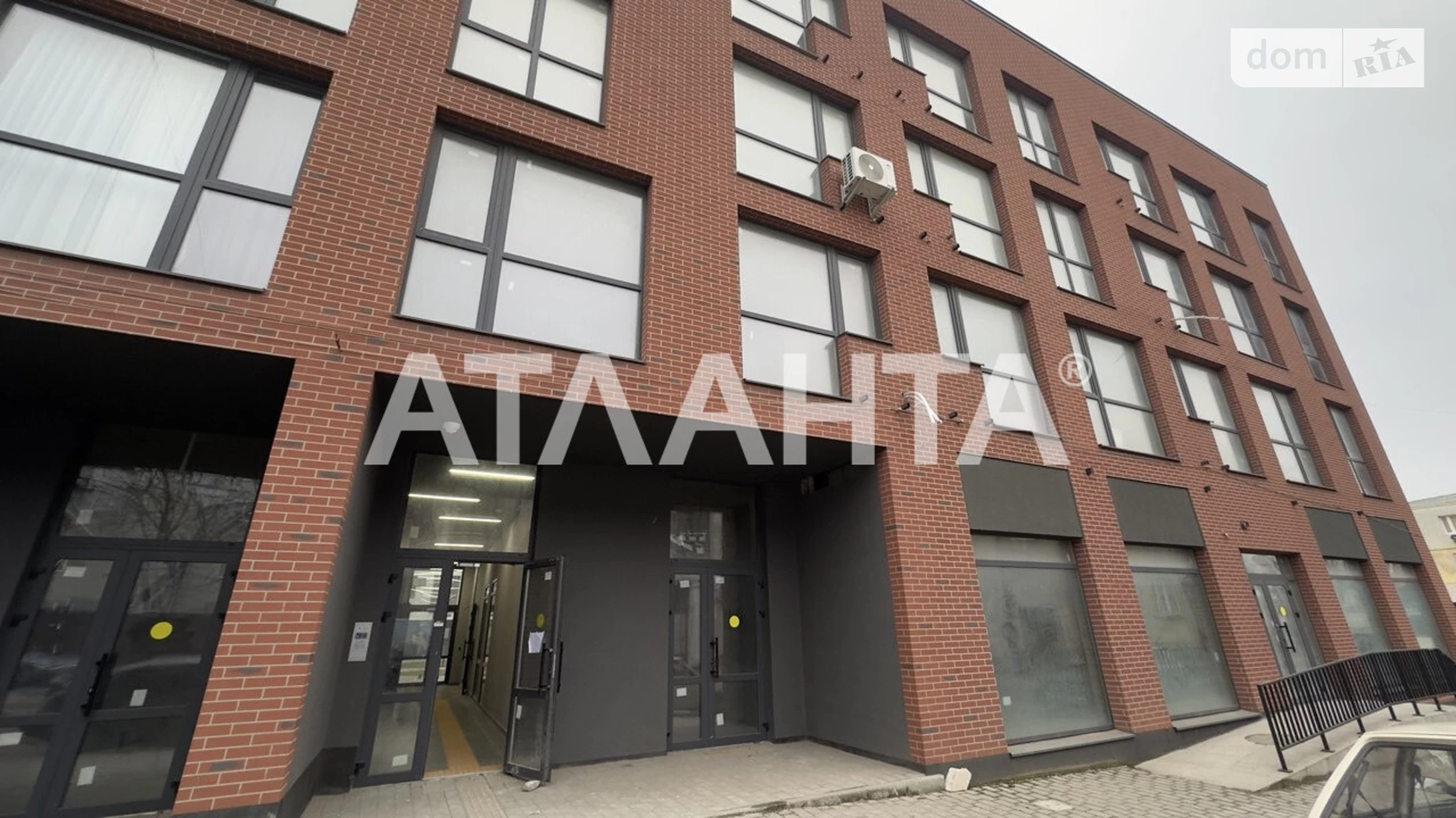Продается 1-комнатная квартира 44.6 кв. м в Львове, ул. Волынская - фото 2