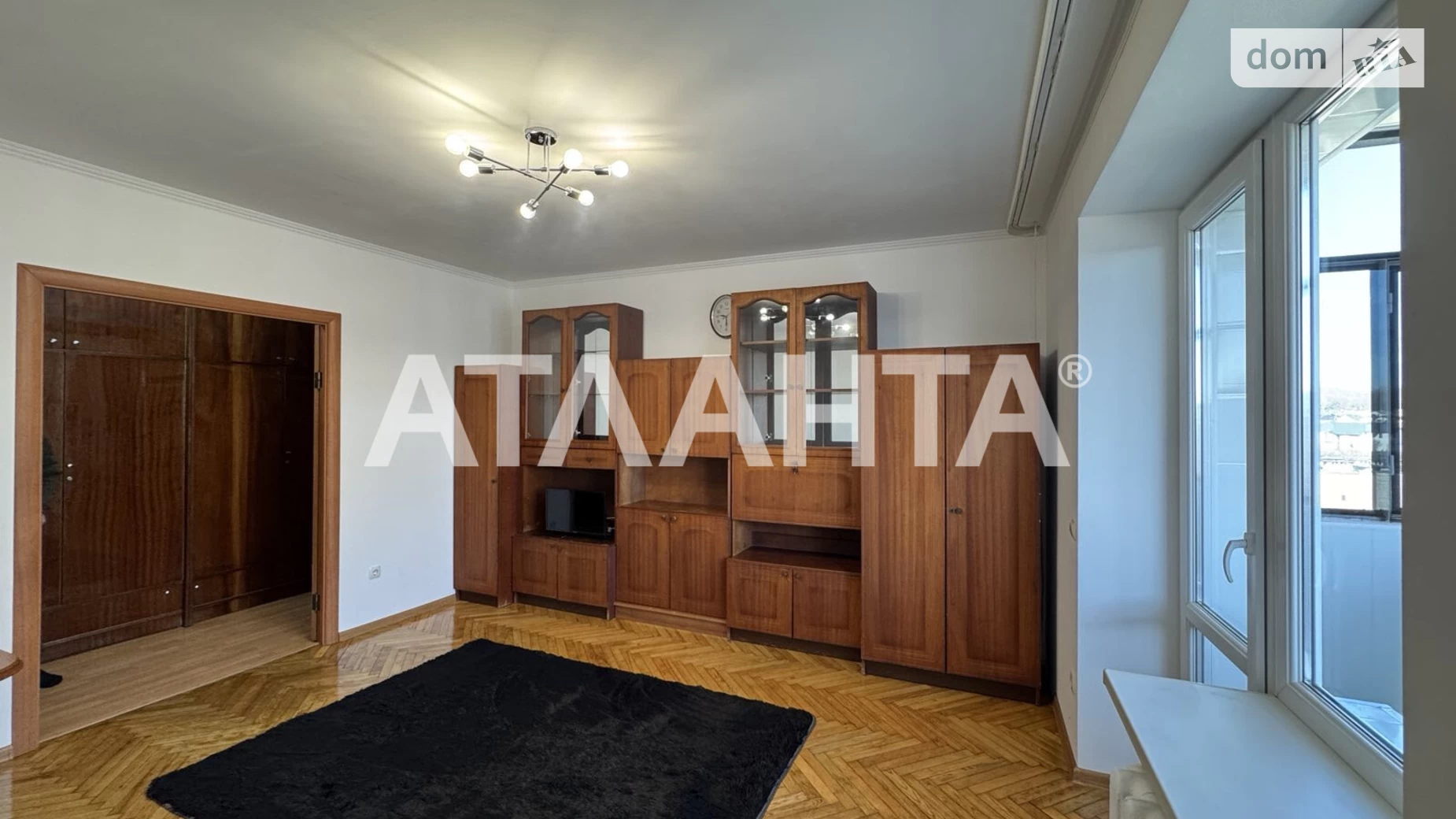 Продается 3-комнатная квартира 67 кв. м в Львове, ул. Хмельницкого Богдана - фото 2