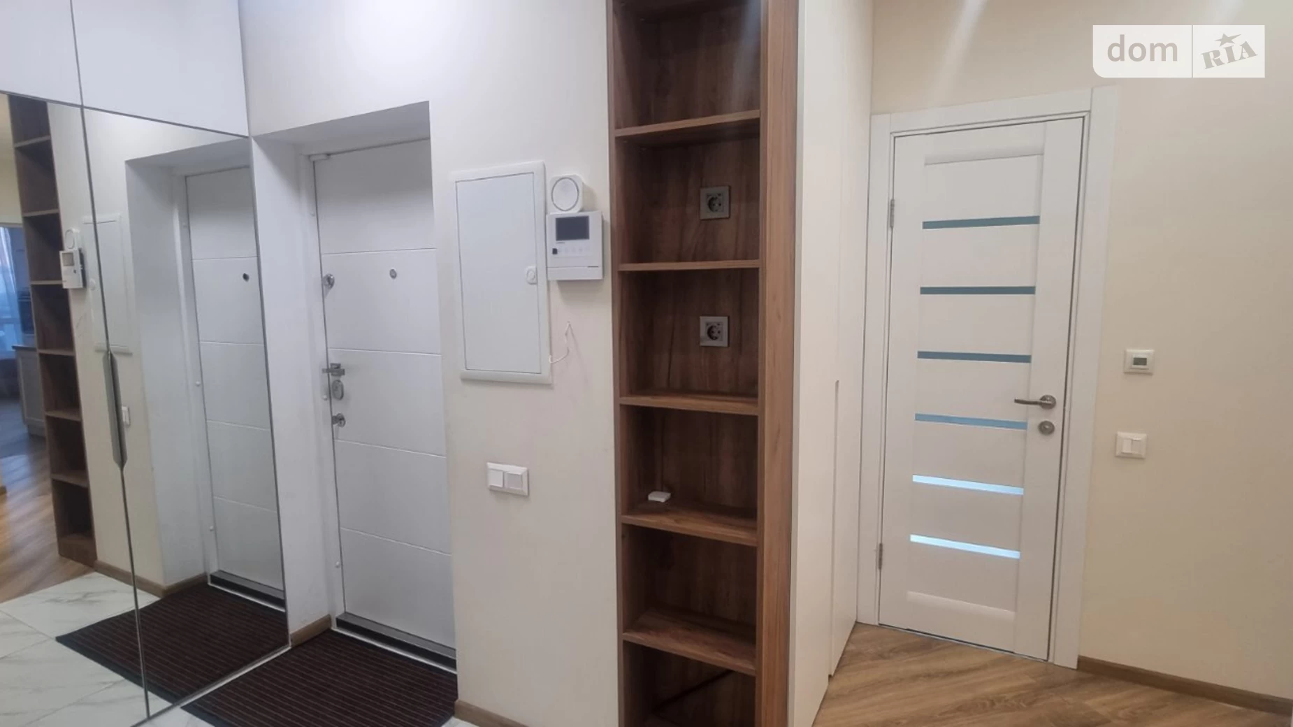 Продается 2-комнатная квартира 63 кв. м в Киеве, ул. Михаила Донца, 2А - фото 2