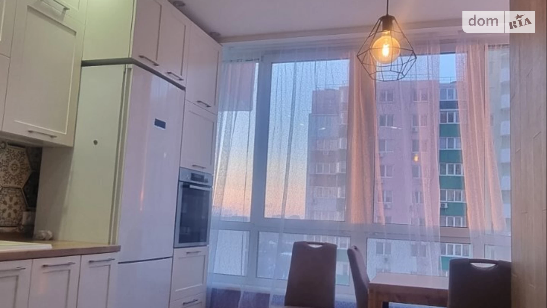 Продается 2-комнатная квартира 63 кв. м в Киеве, ул. Михаила Донца, 2А - фото 3