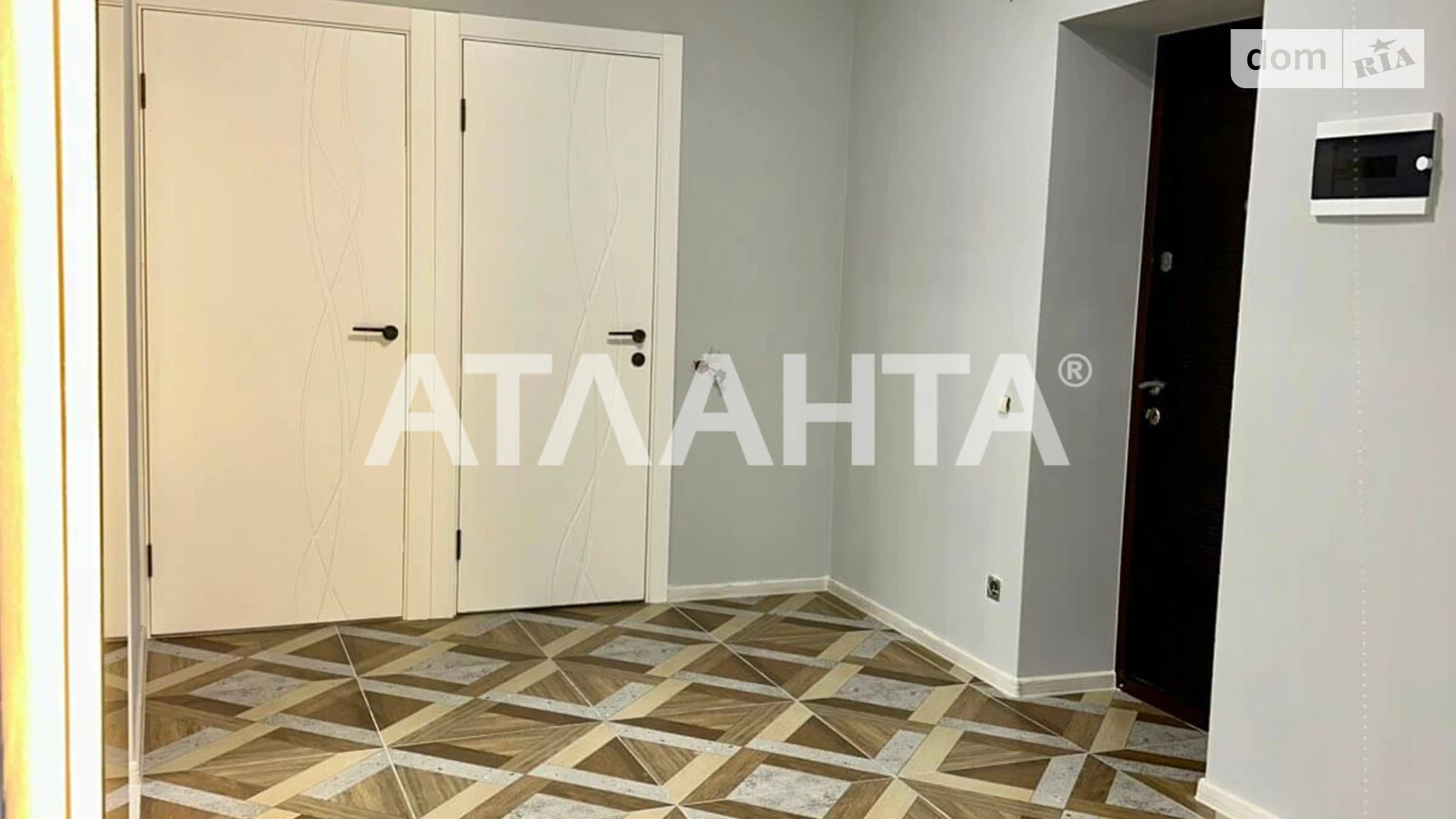 Продается 2-комнатная квартира 72.2 кв. м в, цена: 95000 $ - фото 2