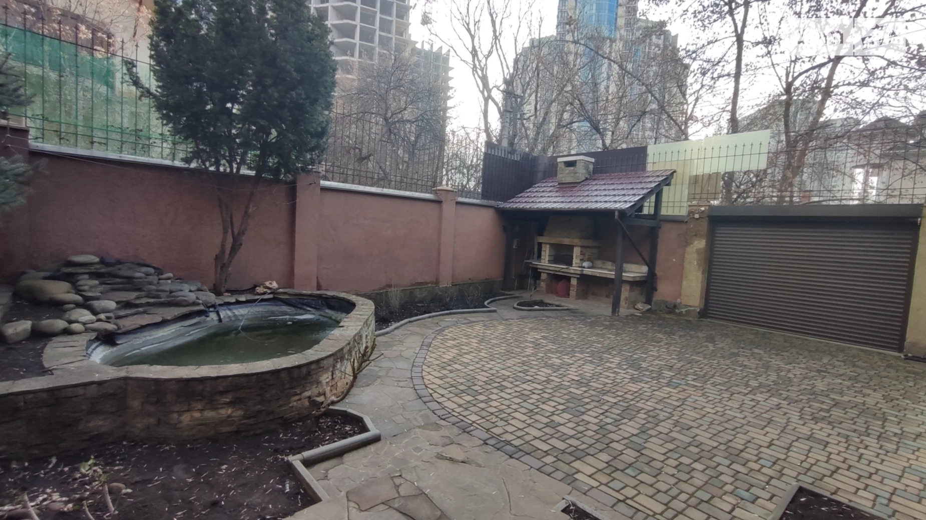 Продается дом на 3 этажа 336.3 кв. м с садом, цена: 315000 $ - фото 2