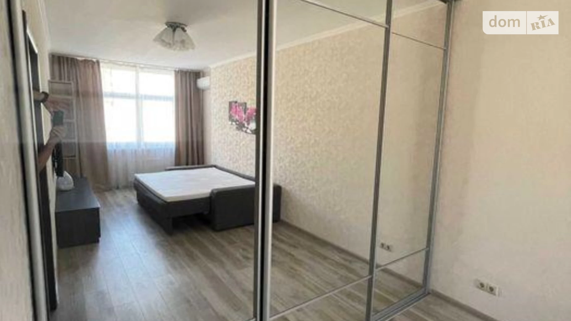 Продается 1-комнатная квартира 49 кв. м в Киеве, ул. Анны Ахматовой, 22 - фото 3