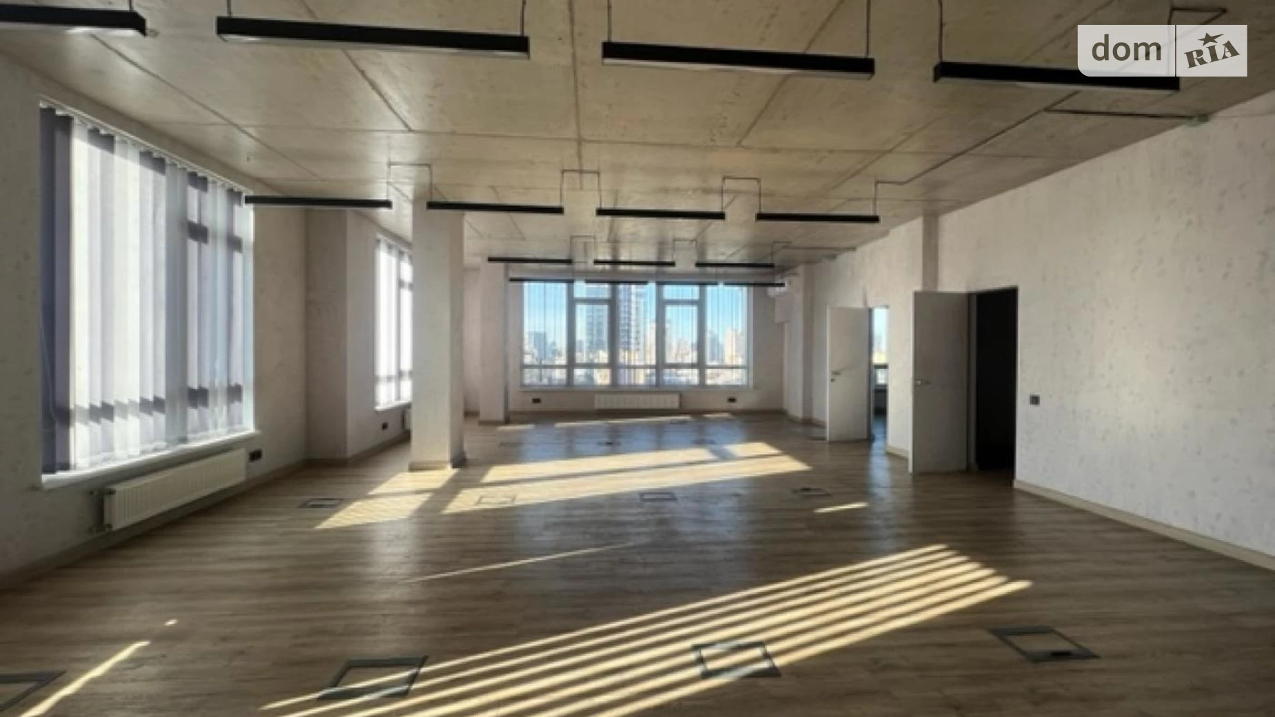 Сдается в аренду офис 118 кв. м в бизнес-центре, цена: 1800 $ - фото 5