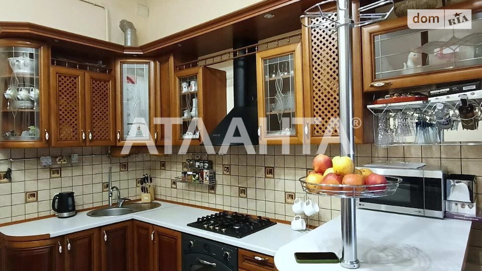 Продається 3-кімнатна квартира 98.2 кв. м у Чернівцях - фото 5