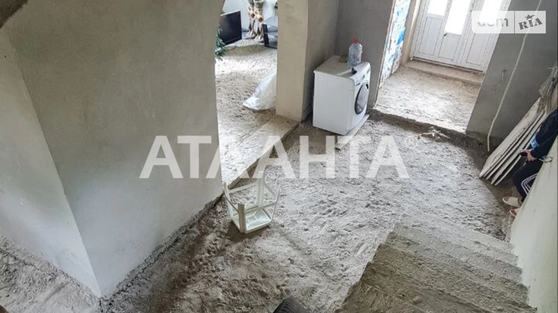 Продается дом на 2 этажа 216.8 кв. м с верандой, цена: 95000 $ - фото 2
