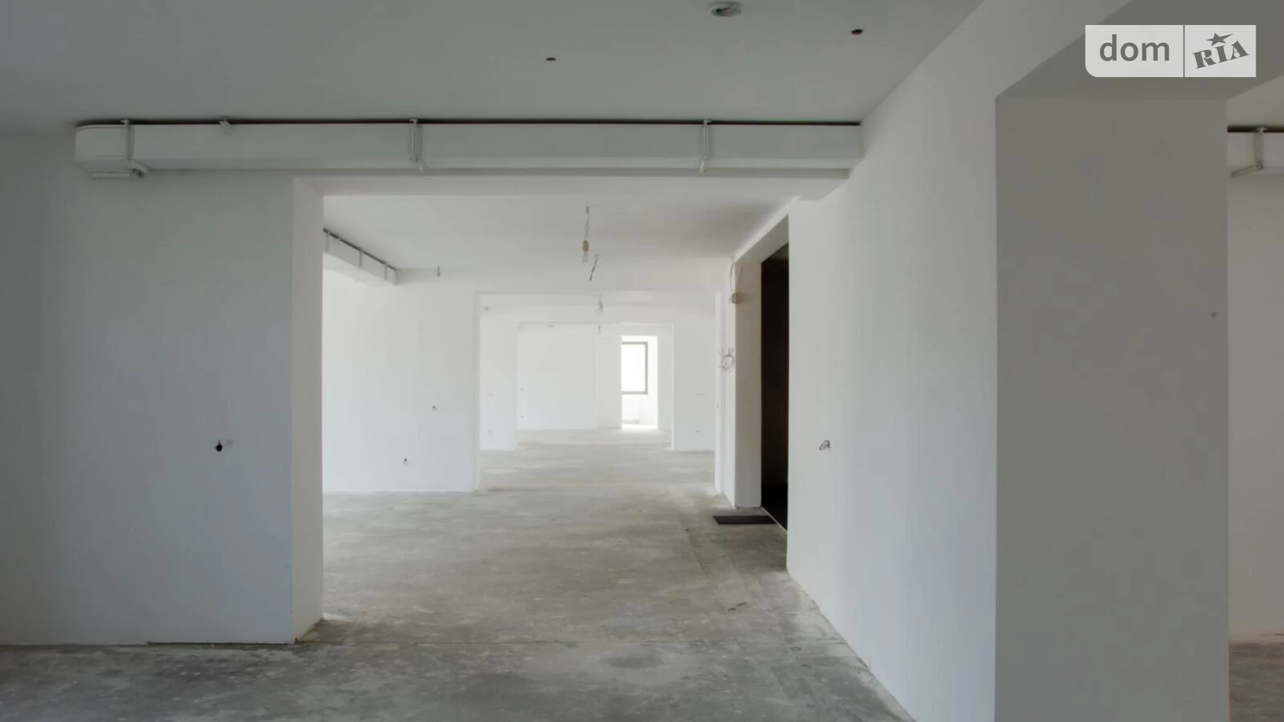 Сдается в аренду офис 430 кв. м в бизнес-центре, цена: 6900 $ - фото 4