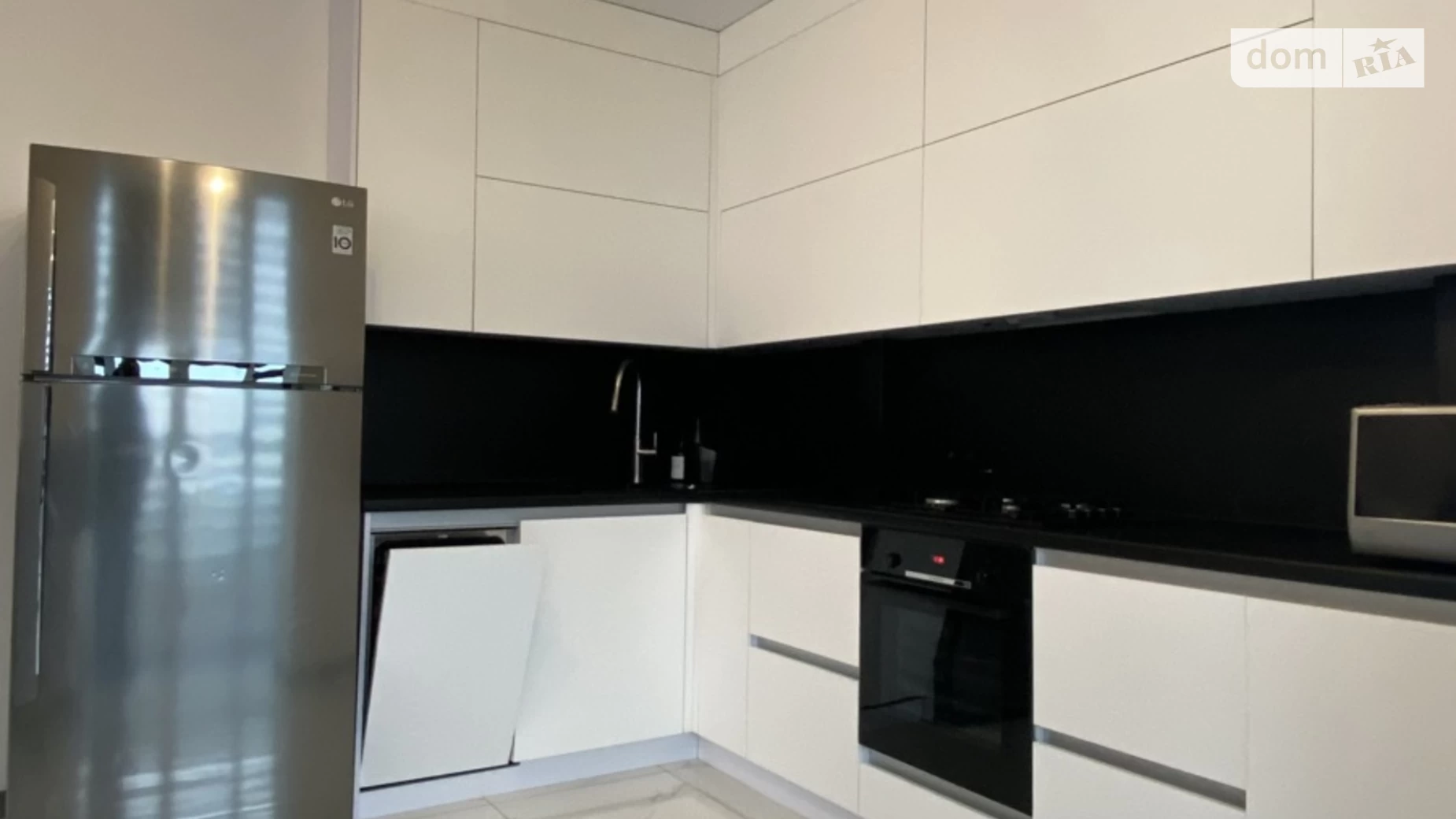 Продается 3-комнатная квартира 85.1 кв. м в Ивано-Франковске, цена: 100000 $ - фото 3