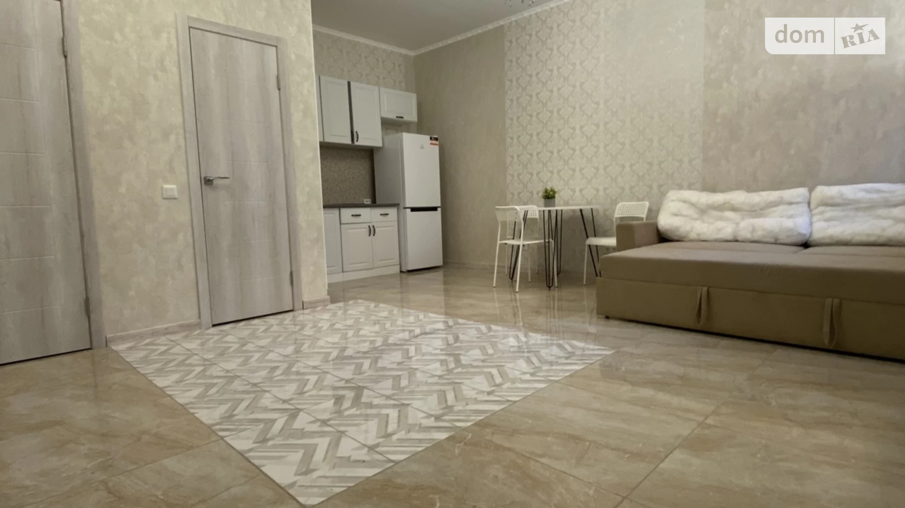 Продается 1-комнатная квартира 33 кв. м в Черноморске, ул. Парковая - фото 2