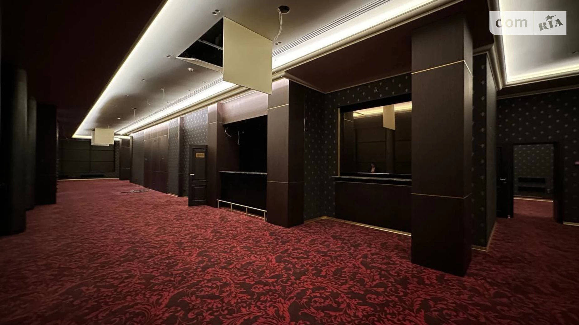 Сдается в аренду офис 363 кв. м в бизнес-центре, цена: 4719 $ - фото 2