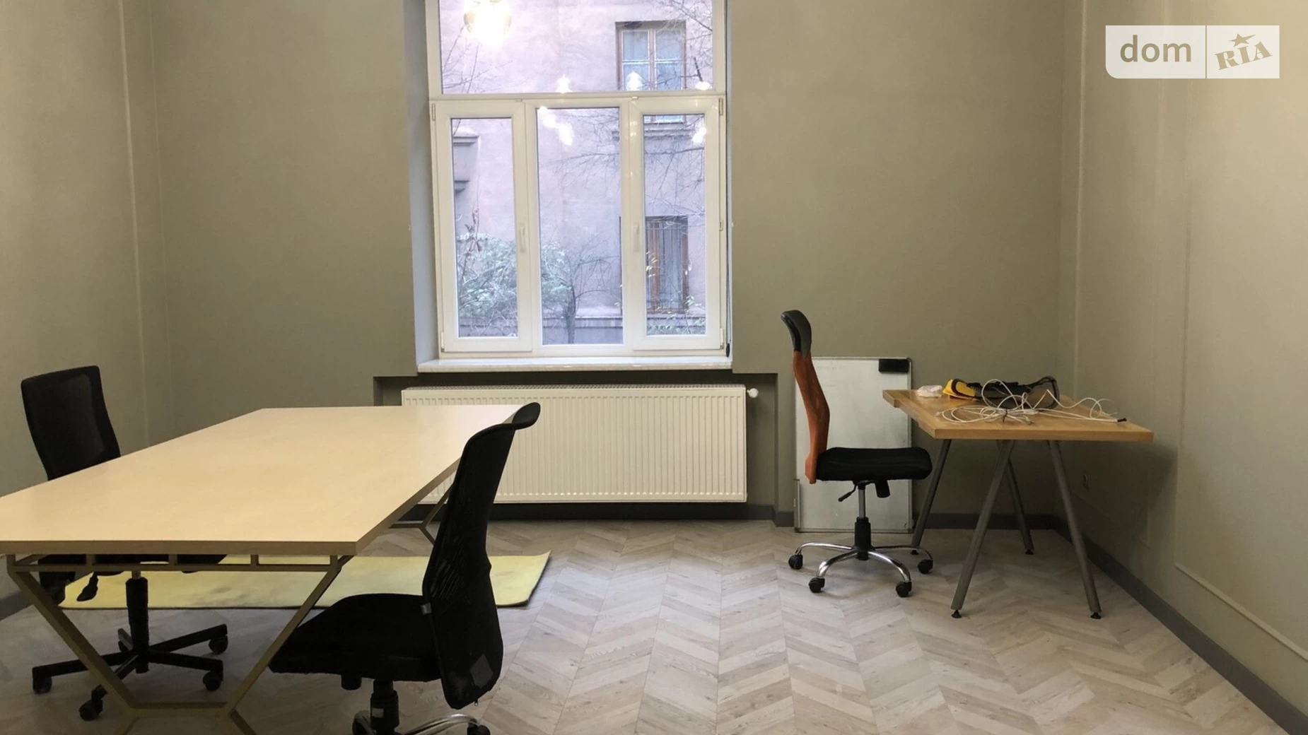 Сдается в аренду офис 130 кв. м в бизнес-центре, цена: 1000 $ - фото 5