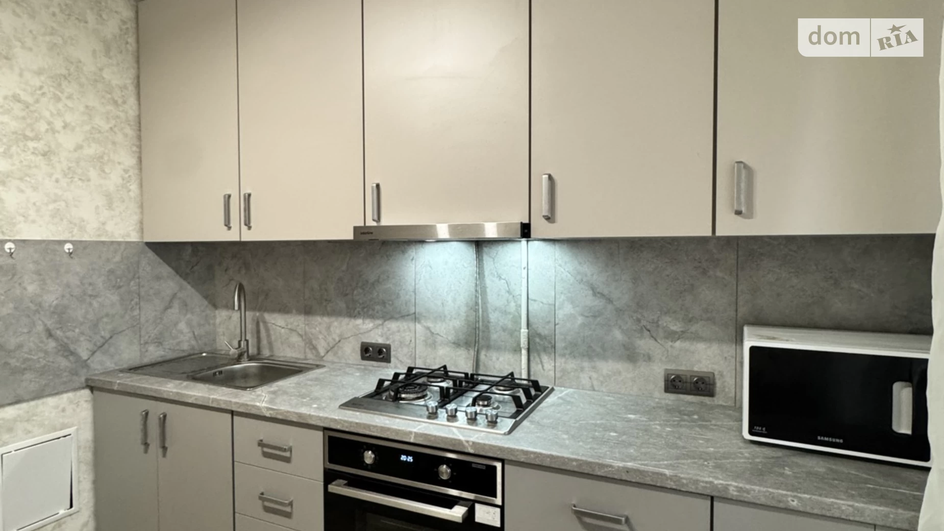 Продается 3-комнатная квартира 62 кв. м в Ровно, ул. Кулика и Гудачека(Макарова), 10 - фото 4