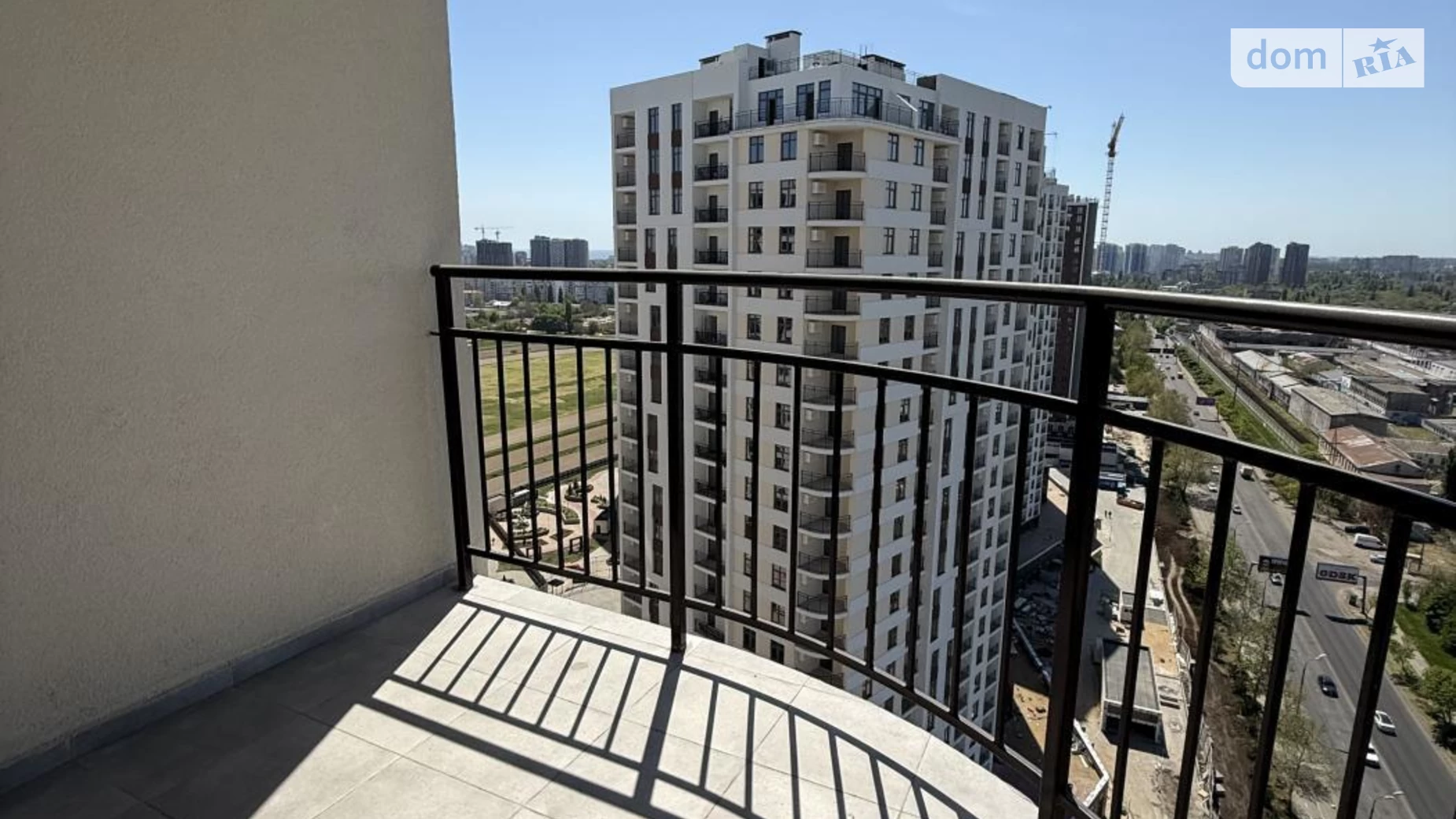 Продається 2-кімнатна квартира 59 кв. м у Одесі, вул. Краснова, 3 корпус 65 - фото 3