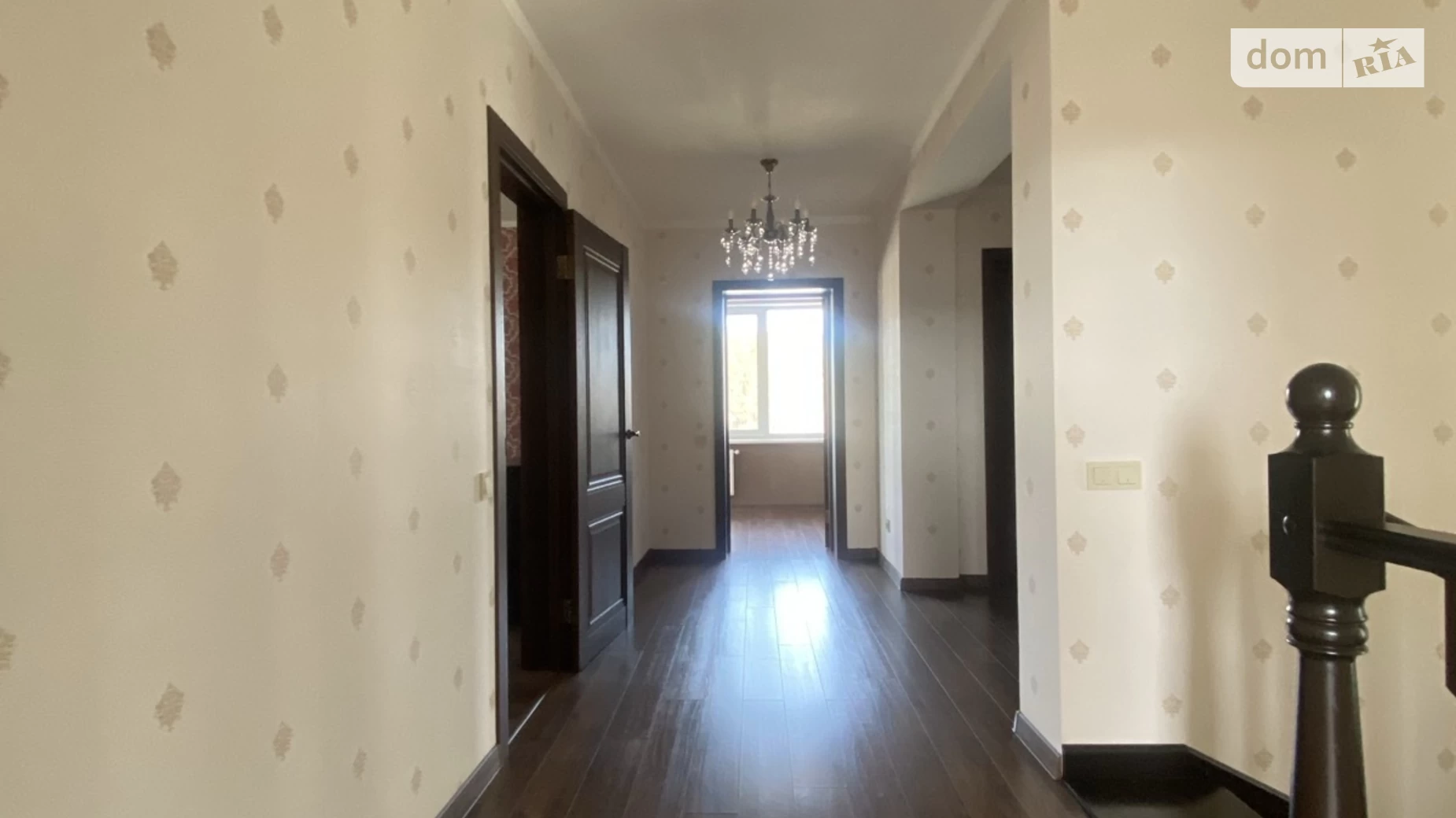Продается дом на 2 этажа 203 кв. м с верандой, цена: 205000 $ - фото 2